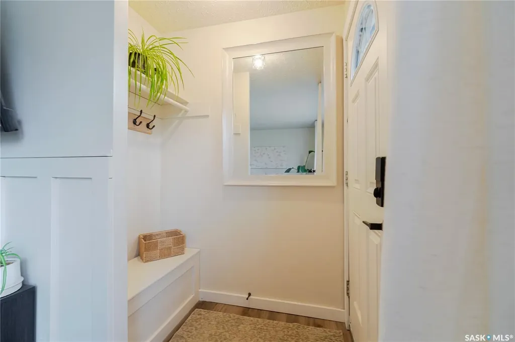 1009 Edmonton Street Moose Jaw SK S6H 3A9