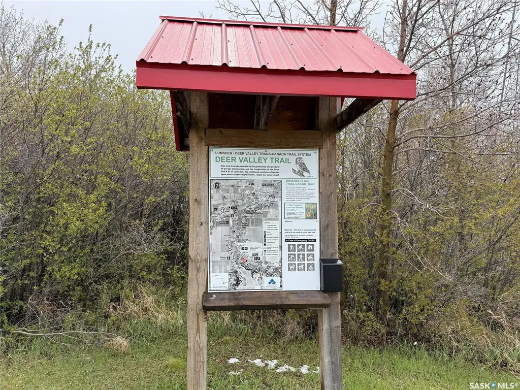 105 Deer Valley Road Lumsden Rm No. 189 SK S2V 1B8