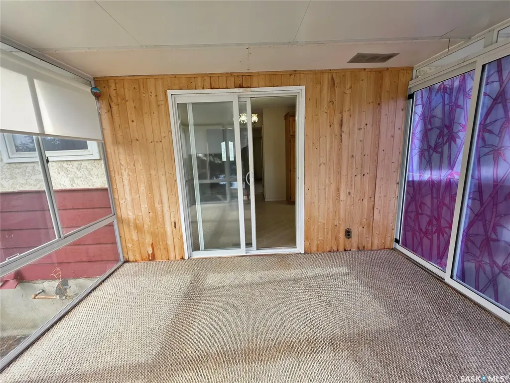 1446 Taylor Drive Swift Current SK S9H 1M9