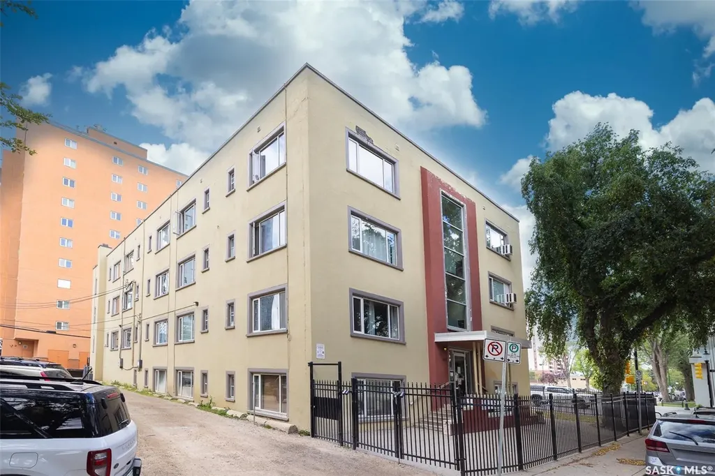 400 4th Avenue N Saskatoon SK S7K 0R3