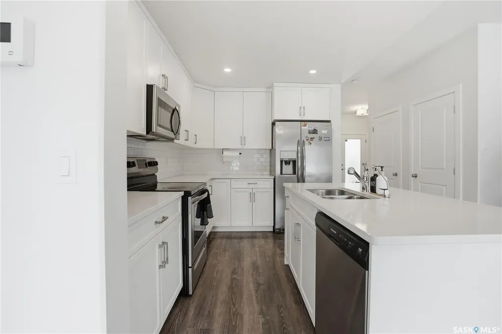 234 Brighton Gate Saskatoon SK S7V 0P6
