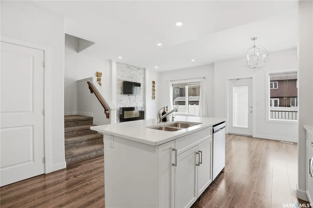 234 Brighton Gate Saskatoon SK S7V 0P6