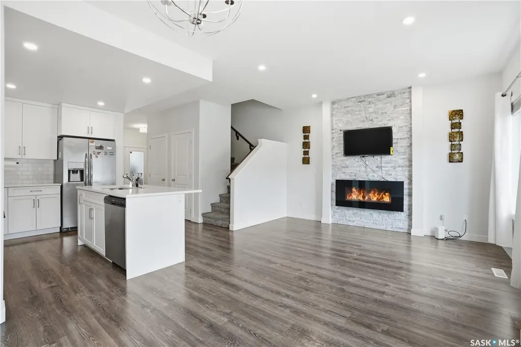 234 Brighton Gate Saskatoon SK S7V 0P6