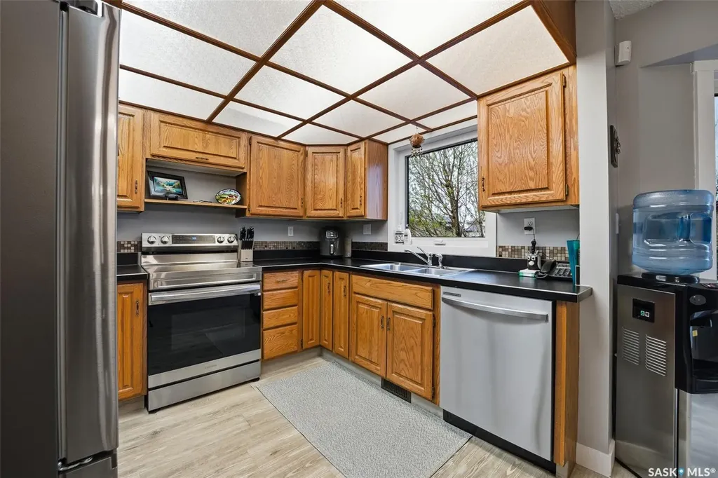 6962 Maple Brook Crescent Regina SK S4X 4J3