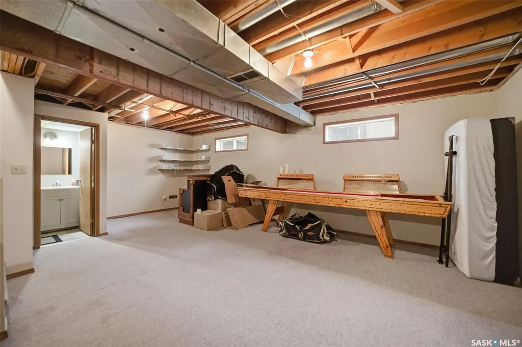 6962 Maple Brook Crescent Regina SK S4X 4J3