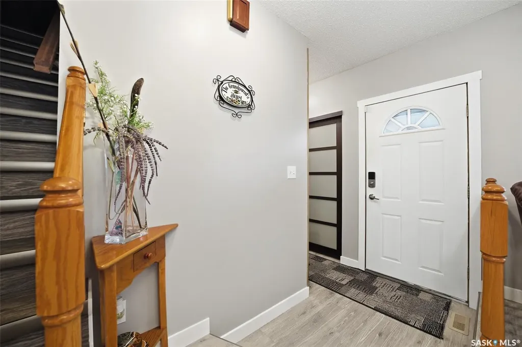 6962 Maple Brook Crescent Regina SK S4X 4J3