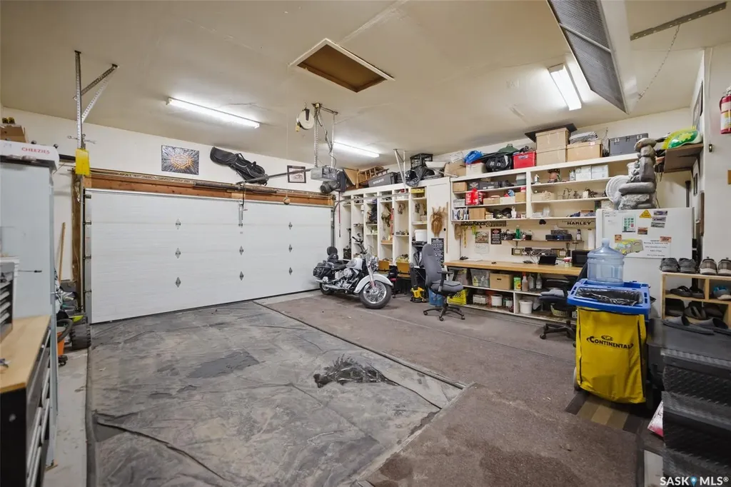 6962 Maple Brook Crescent Regina SK S4X 4J3