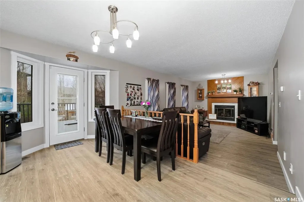6962 Maple Brook Crescent Regina SK S4X 4J3