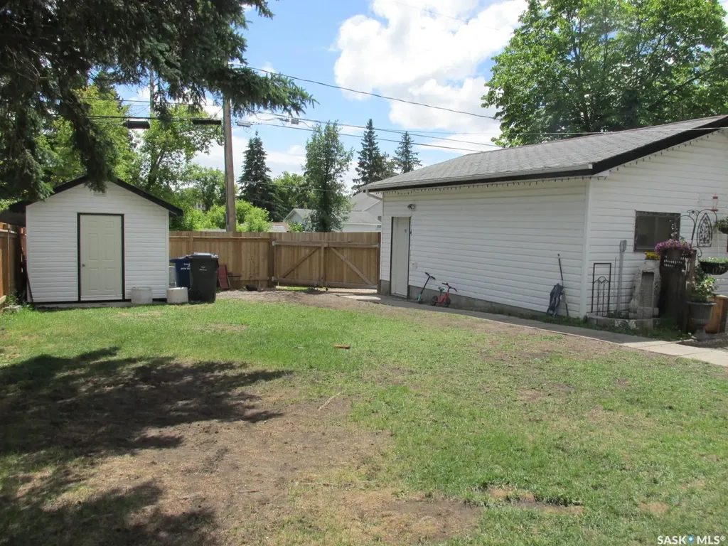 508 1st Avenue W Nipawin SK S0E 1E0