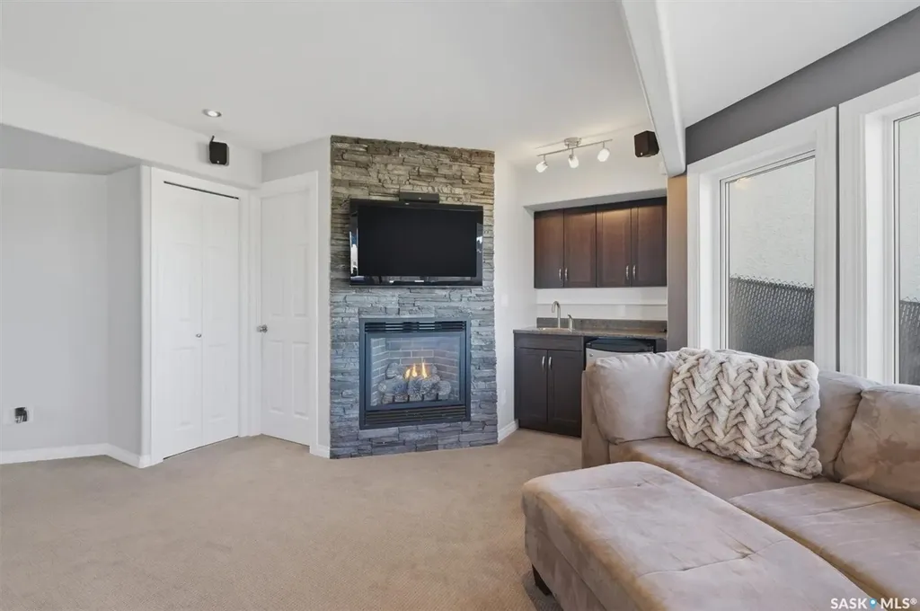 231 Willowgrove Boulevard Saskatoon SK S7W 1A1
