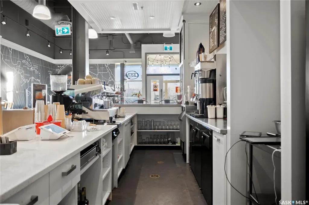 3806 Albert Street Regina SK S4S 3R3