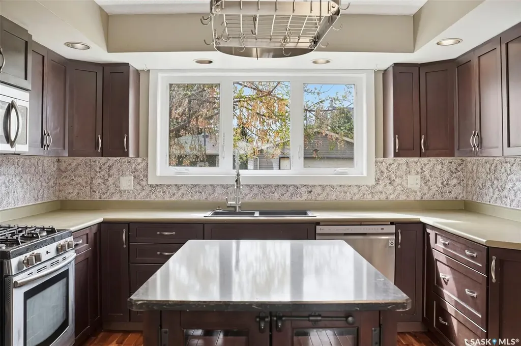3413 Balfour Street Saskatoon SK S7H 3Z3