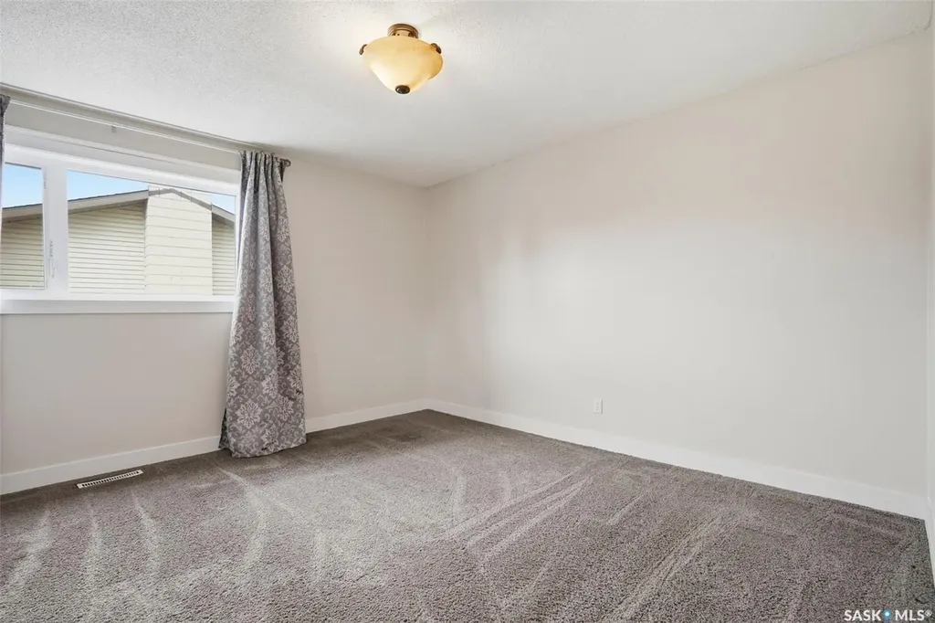 3413 Balfour Street Saskatoon SK S7H 3Z3