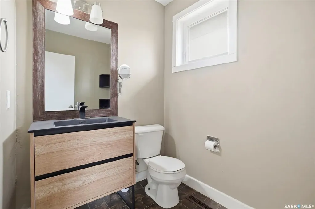 3413 Balfour Street Saskatoon SK S7H 3Z3