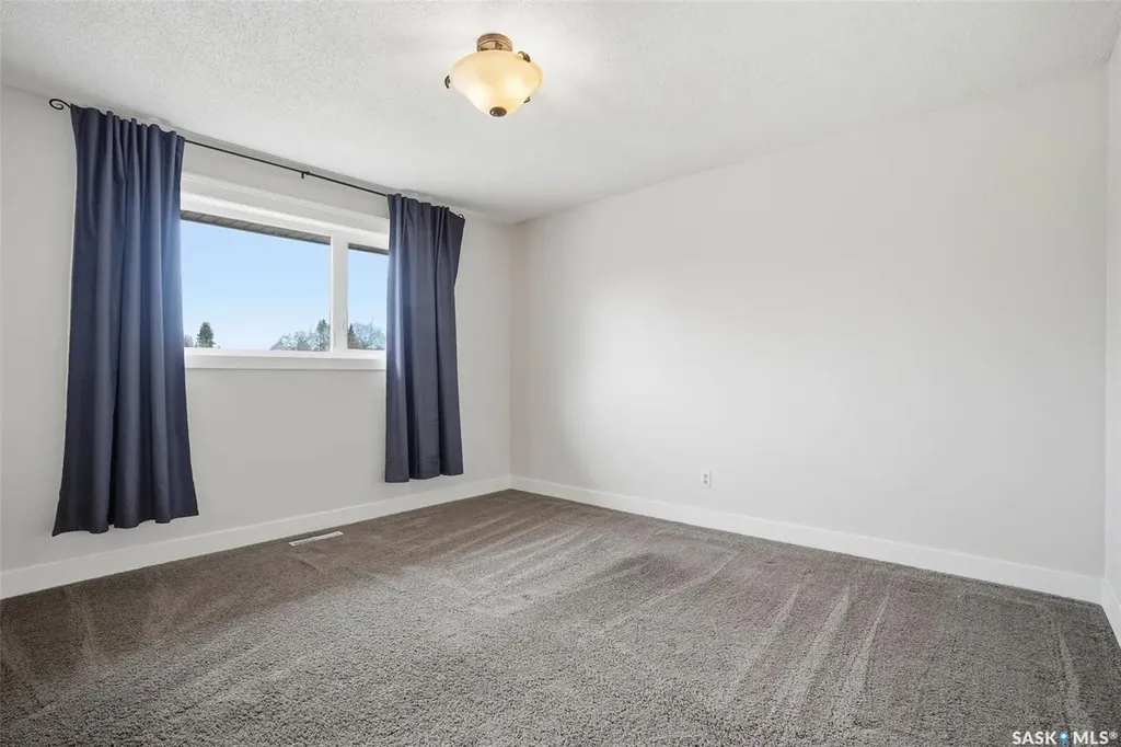 3413 Balfour Street Saskatoon SK S7H 3Z3