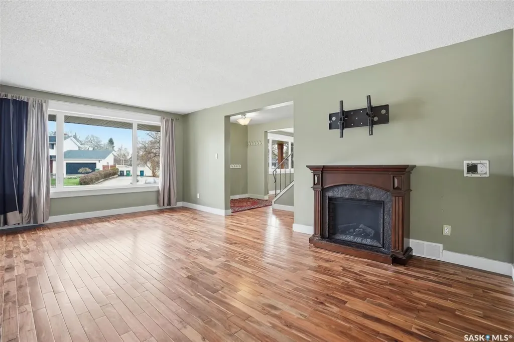 3413 Balfour Street Saskatoon SK S7H 3Z3