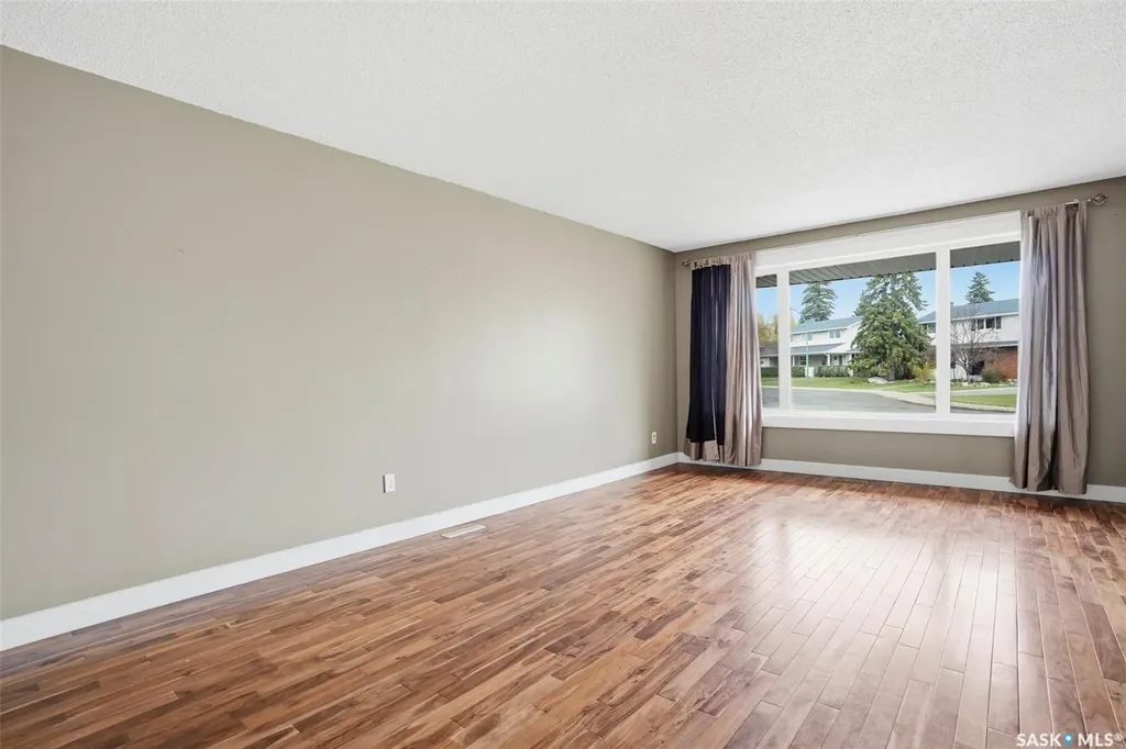 3413 Balfour Street Saskatoon SK S7H 3Z3