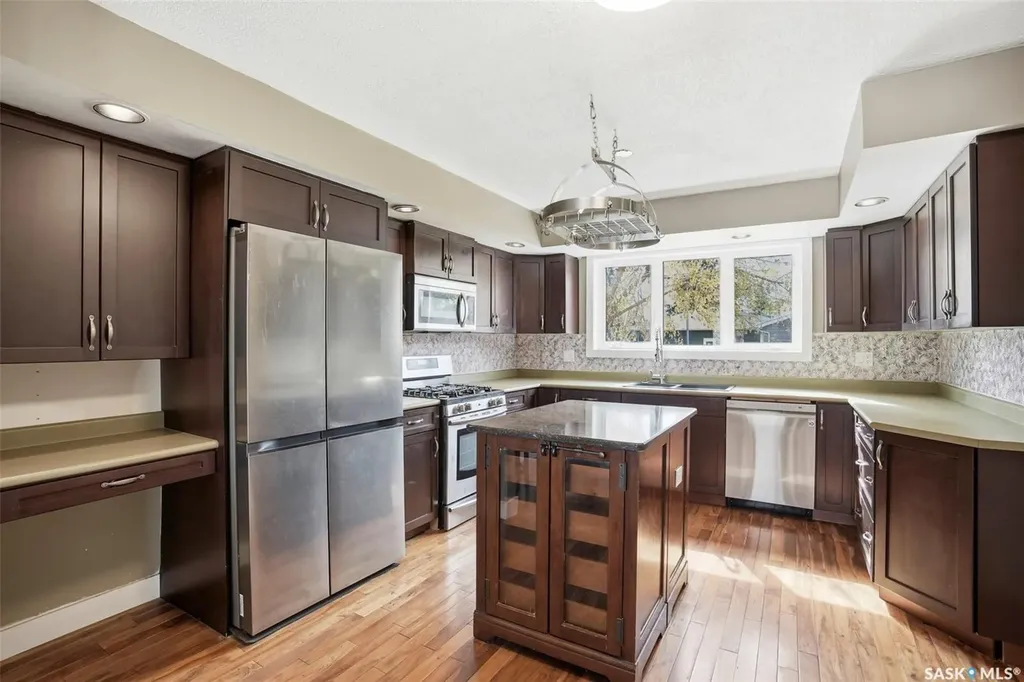 3413 Balfour Street Saskatoon SK S7H 3Z3