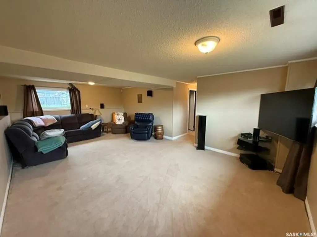 11 Banks Crescent Kamsack SK S0A 1S0