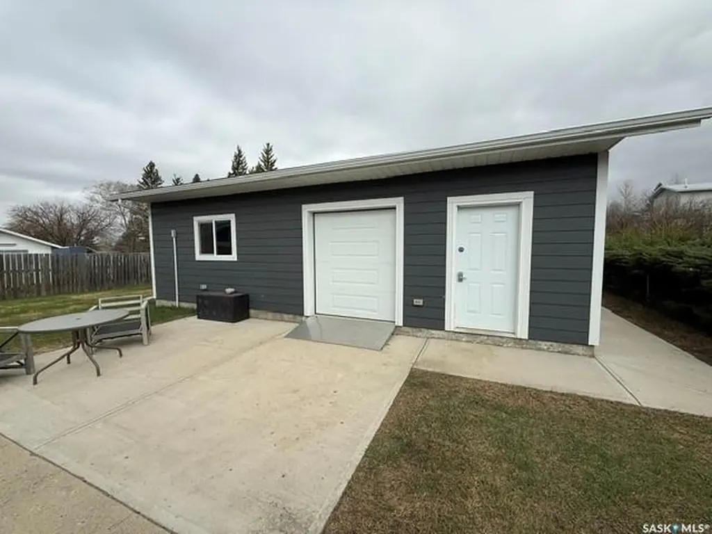 11 Banks Crescent Kamsack SK S0A 1S0