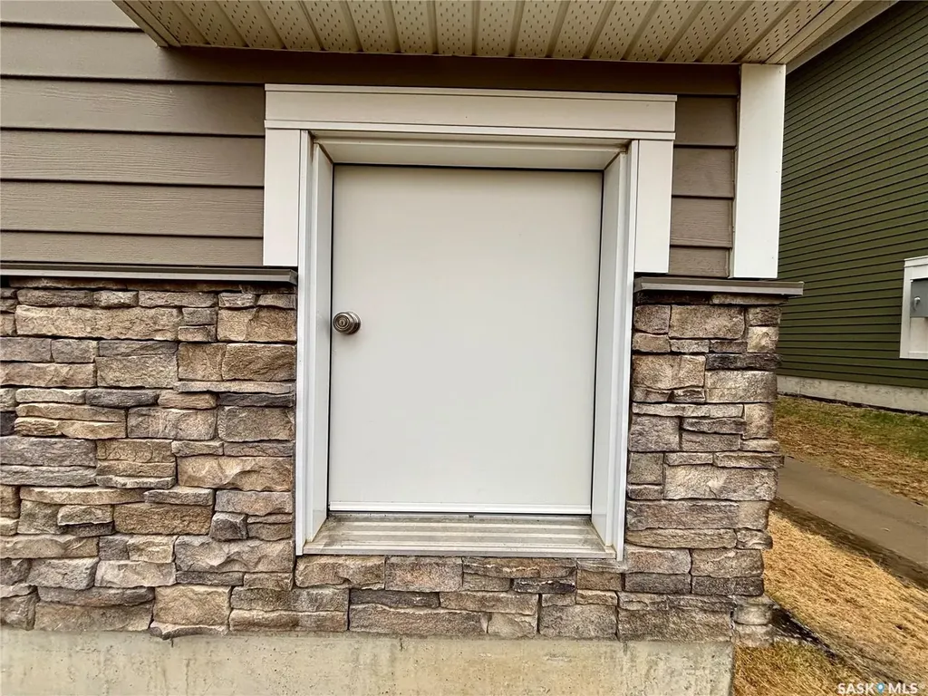 4179 Green Apple Drive Regina SK S4V 1S1