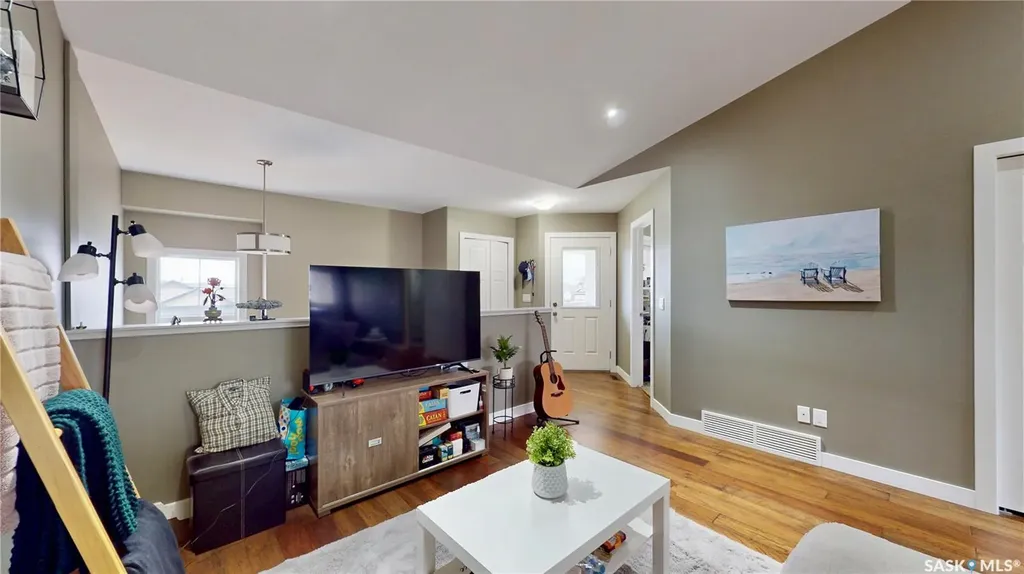 4179 Green Apple Drive Regina SK S4V 1S1