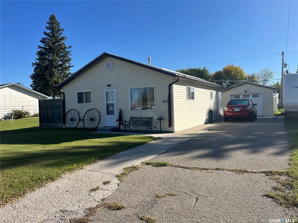 217 Broadway Street Foam Lake SK S0A 1A0