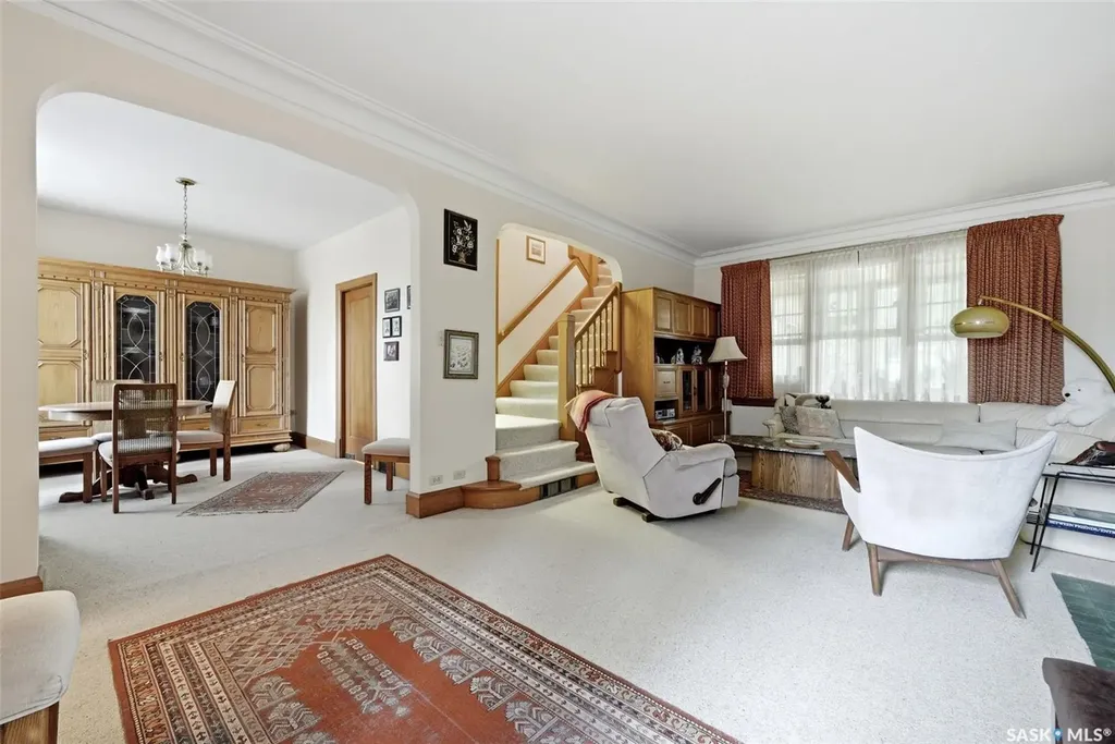 203 Angus Crescent Regina SK S4T 6N3