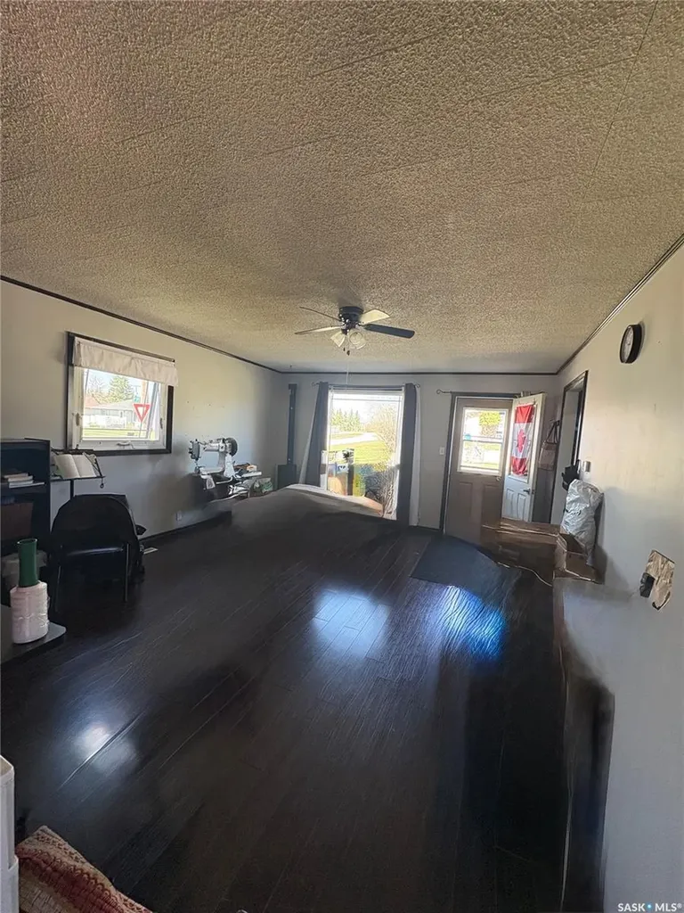 301 8th Avenue E Melville SK S0A 2P0