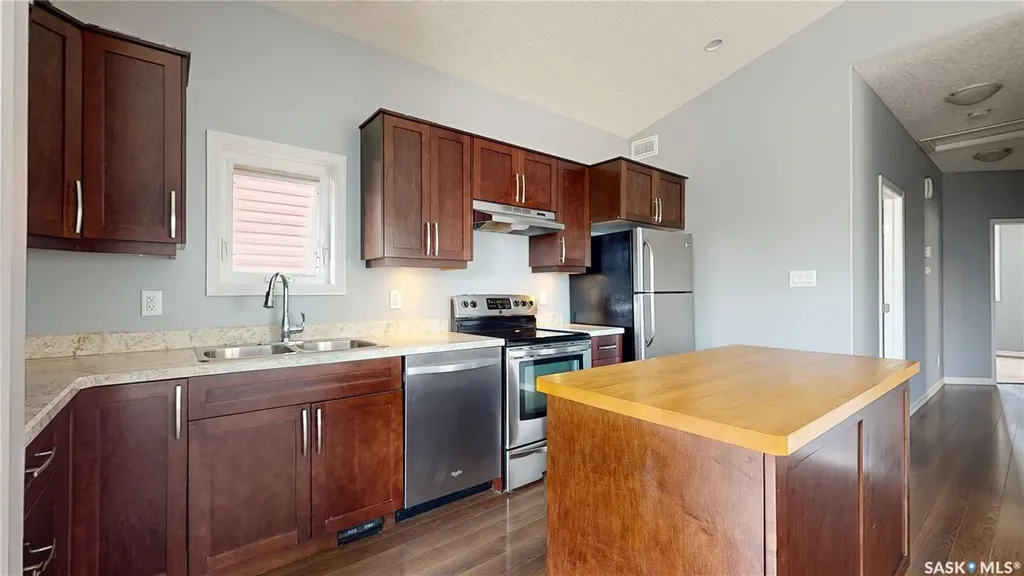 4117 Green Olive Way Regina SK S4V 1P8