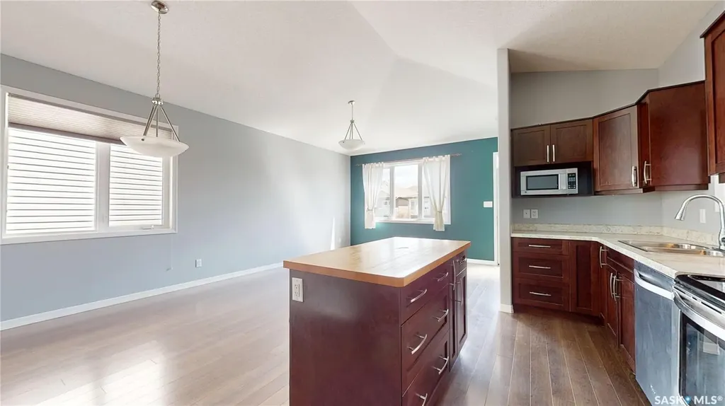 4117 Green Olive Way Regina SK S4V 1P8