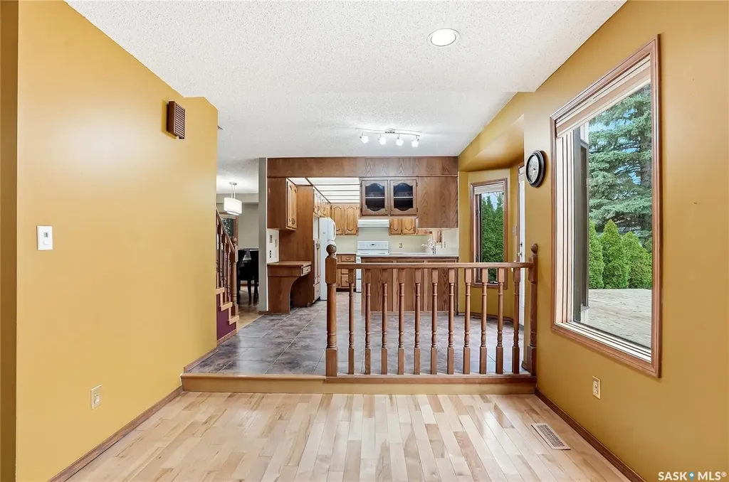540 Nesslin Crescent Saskatoon SK S7J 4V5