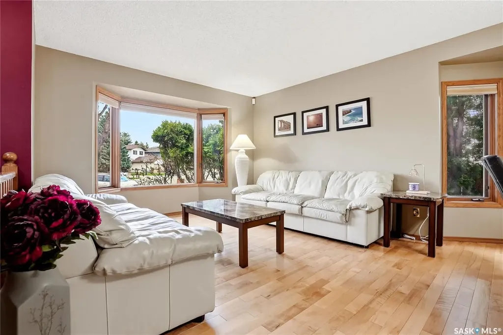540 Nesslin Crescent Saskatoon SK S7J 4V5