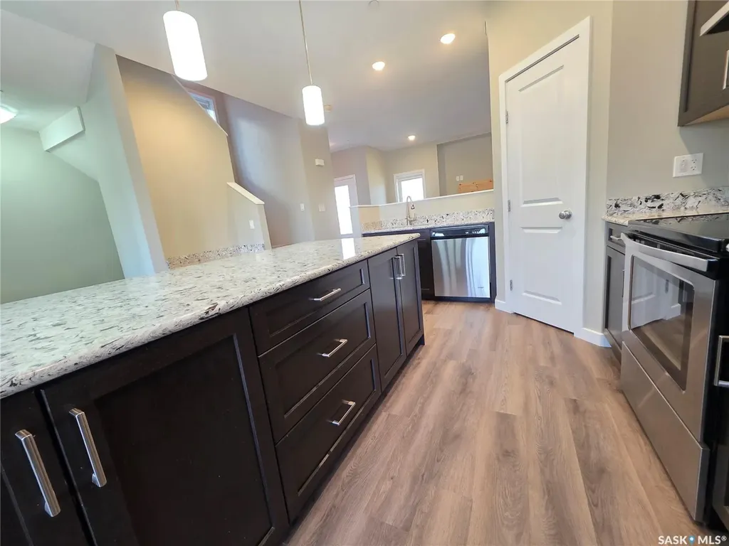 553 Douglas Drive Swift Current SK S9H 5R6