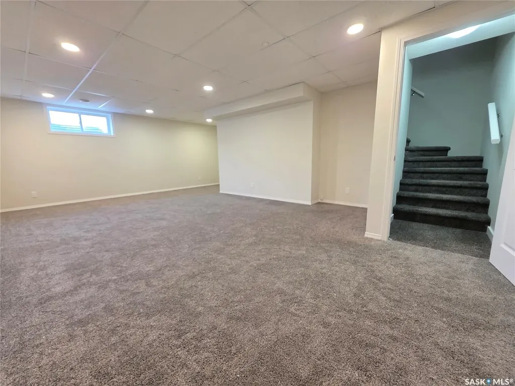 553 Douglas Drive Swift Current SK S9H 5R6