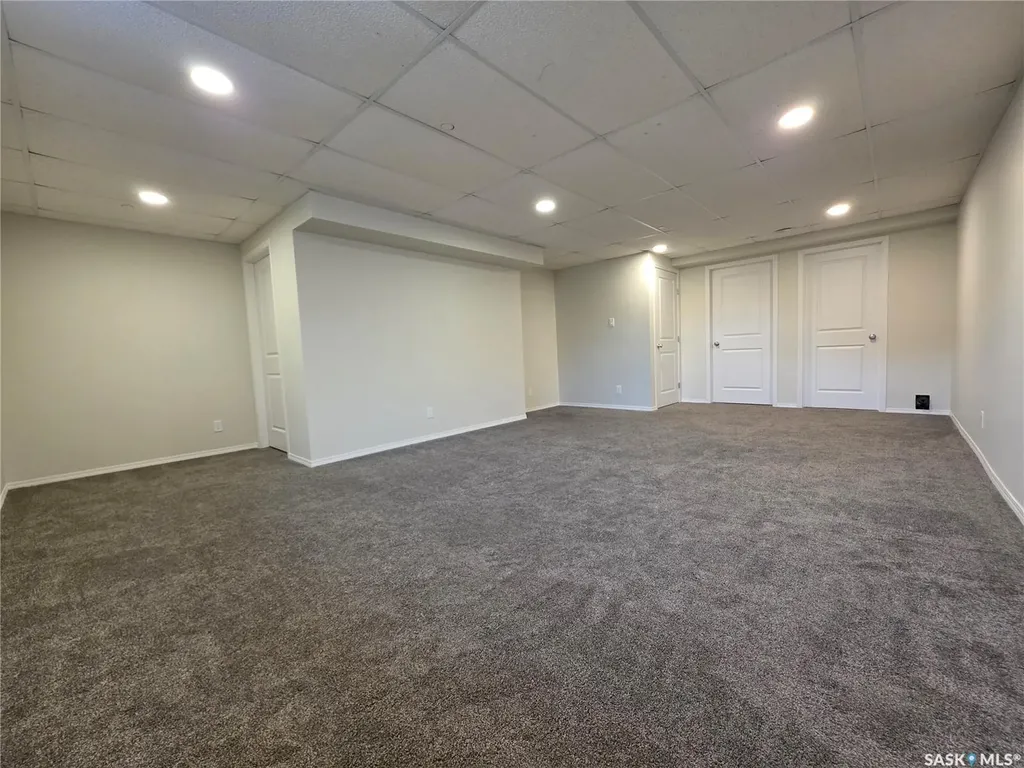 553 Douglas Drive Swift Current SK S9H 5R6