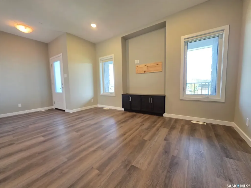 553 Douglas Drive Swift Current SK S9H 5R6