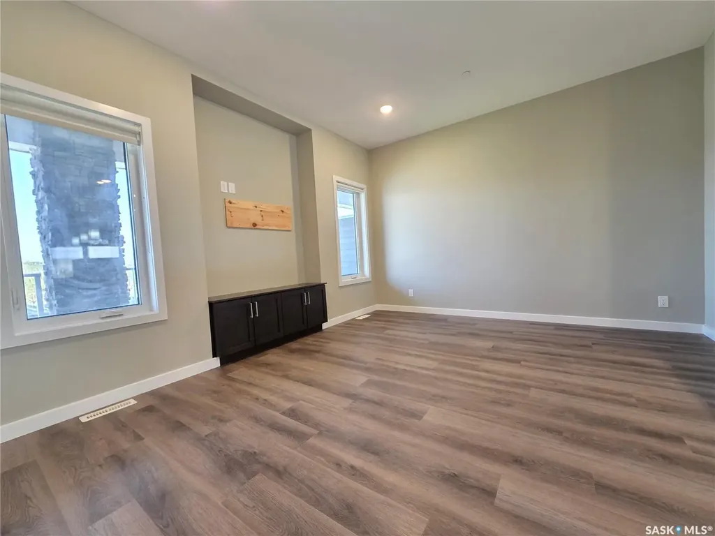 553 Douglas Drive Swift Current SK S9H 5R6