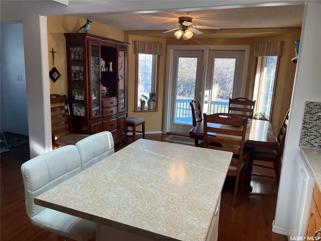 42 7th Street NE Wadena SK S0A 4J0