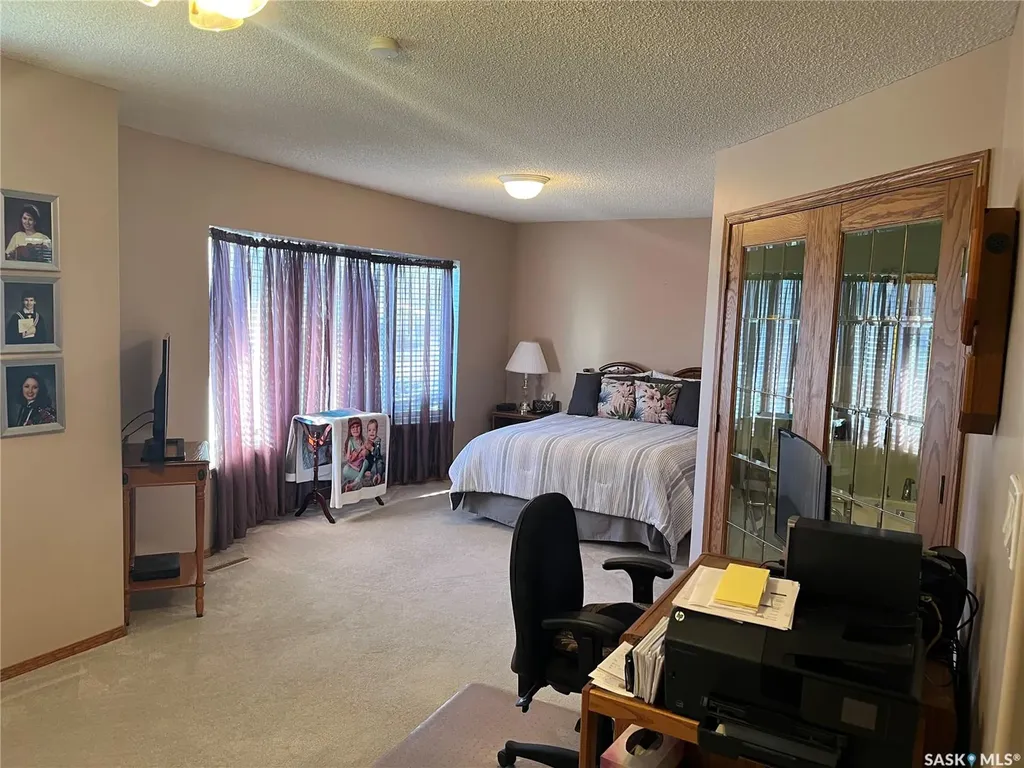 42 7th Street NE Wadena SK S0A 4J0