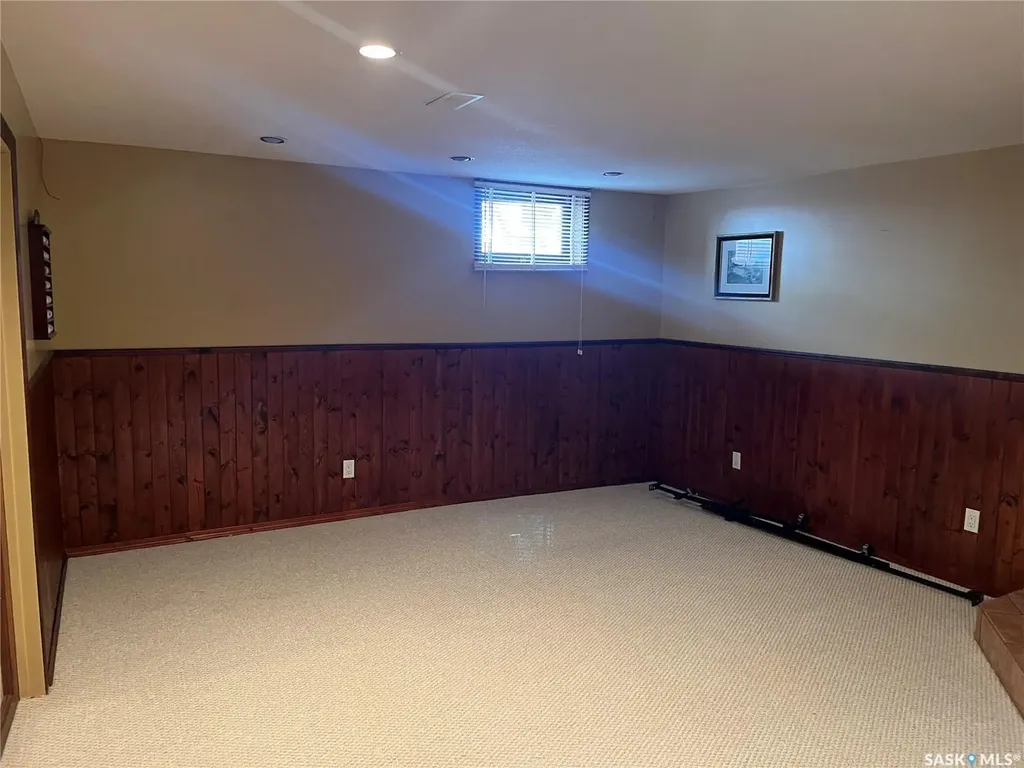 42 7th Street NE Wadena SK S0A 4J0