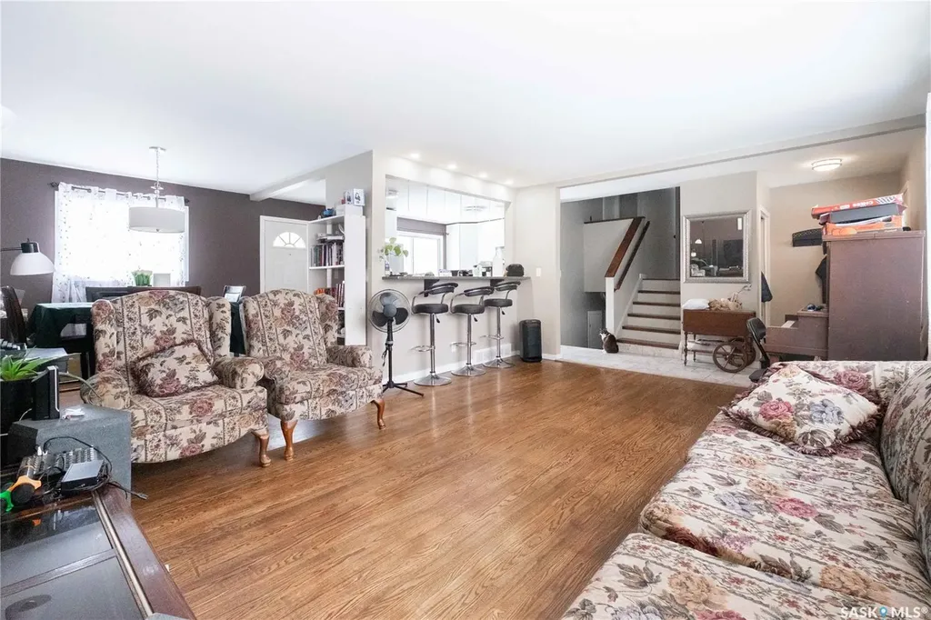 92 Bell Street Regina SK S4S 4B9