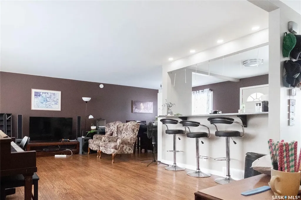 92 Bell Street Regina SK S4S 4B9
