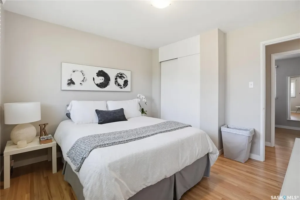 5654 Walker Crescent Regina SK S4T 6B1
