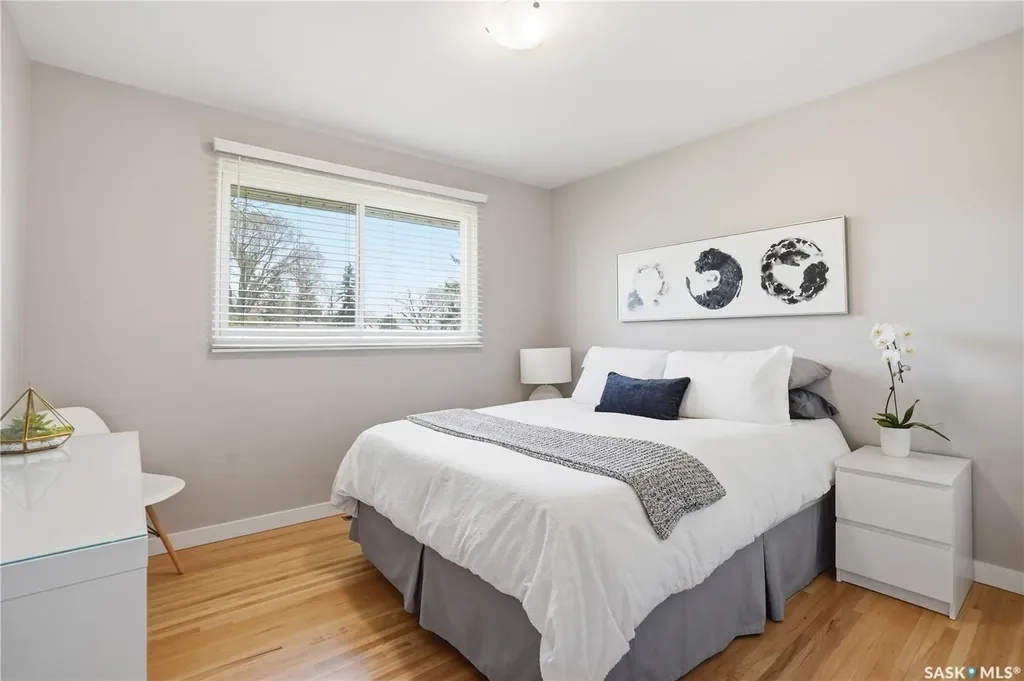 5654 Walker Crescent Regina SK S4T 6B1