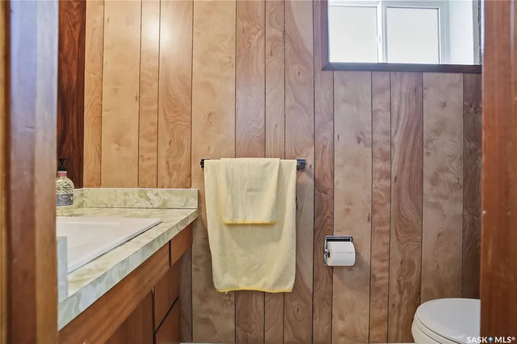 5654 Walker Crescent Regina SK S4T 6B1