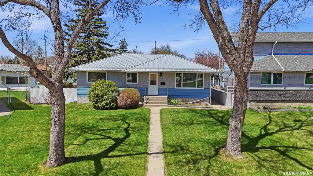 5654 Walker Crescent Regina SK S4T 6B1