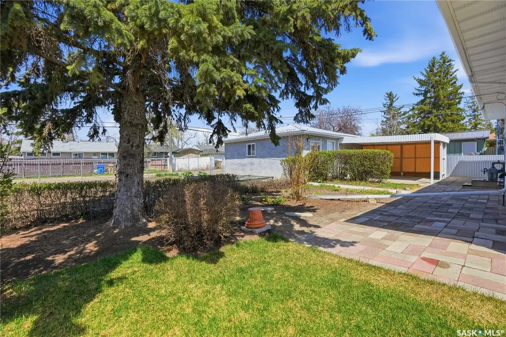 5654 Walker Crescent Regina SK S4T 6B1