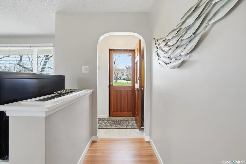 5654 Walker Crescent Regina SK S4T 6B1