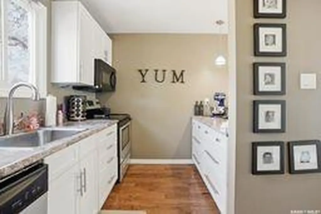 9 Ryan Road Regina SK S4S 6X9